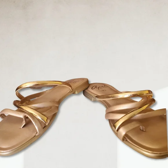 Apri Italian Matte and Shine Strappy Sandals Size 7 1/2 - Picture 5 of 9